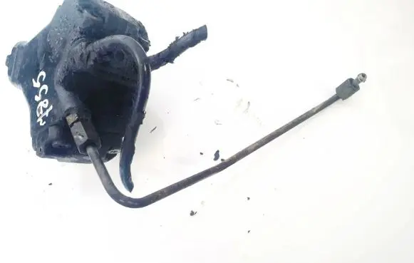 Hyundai Trajet Fuel line pipe