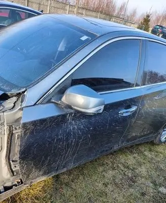 Infiniti Q50 Rear door 405KM