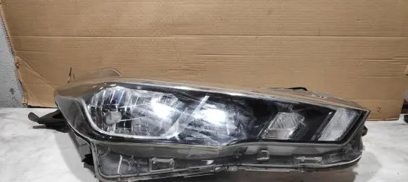 Nissan Micra K14 Headlight/headlamp
