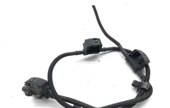 Mercedes-Benz CLA C117 X117 W117 Windshield washer spray nozzle 