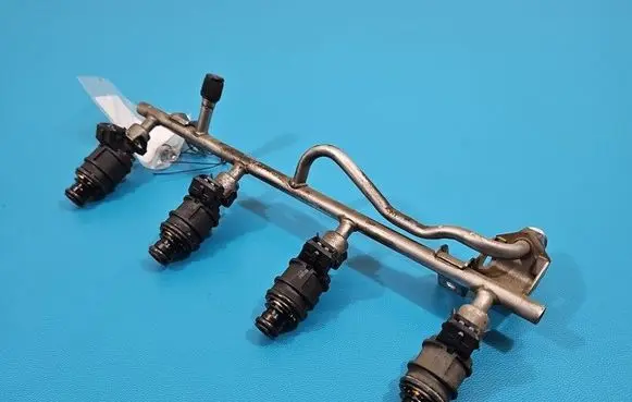 Opel Zafira A Fuel injector 90536149 IMPRK1525852