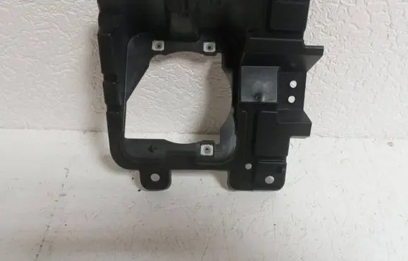 Dodge RAM 2500 DS Fog light bracket 68384321AA