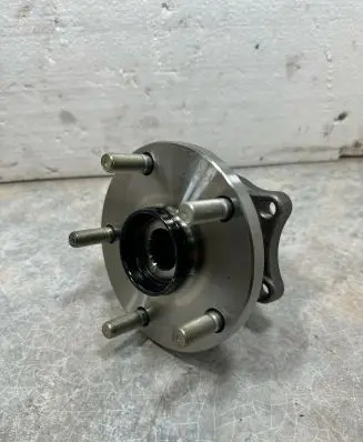 Subaru B9 Tribeca Rear wheel hub 28473XA00B