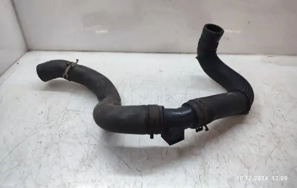 Nissan Qashqai+2 Engine coolant pipe/hose