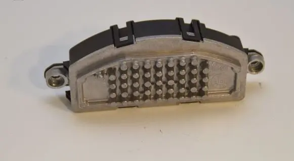 Audi Q7 4M Heater blower fan relay 4M0820521
