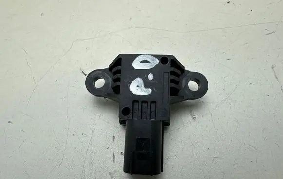 Ford Mustang VI Airbag deployment crash/impact sensor DG1314C676AA