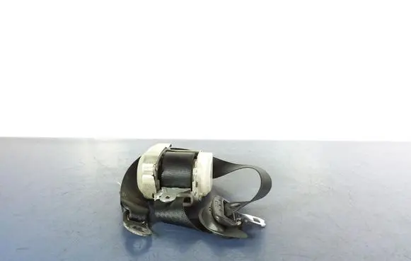 Peugeot 107 Front seatbelt 7P2190-P