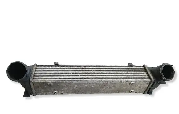 BMW 1 E82 E88 Intercooler radiator 7524916
