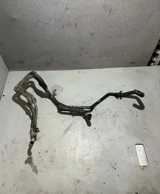 Volkswagen Touareg I Engine coolant pipe/hose