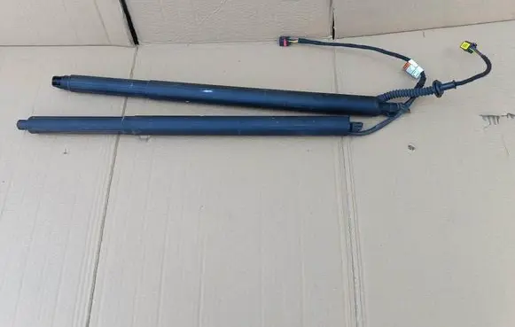 Hyundai Tucson TL Rear window strut damper 81770D3100 8180D3100