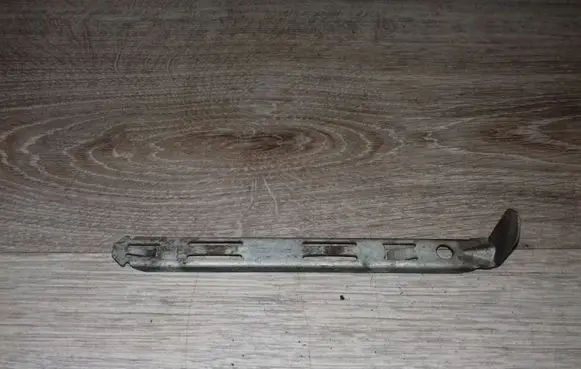 Volvo XC90 Headlight/headlamp mounting bracket 8637181