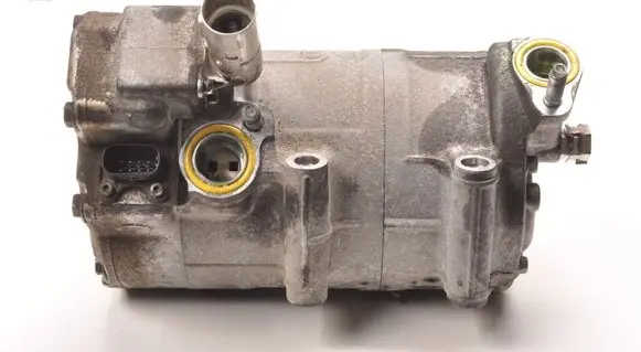 Volvo V60 Air conditioning (A/C) compressor (pump) 36012859