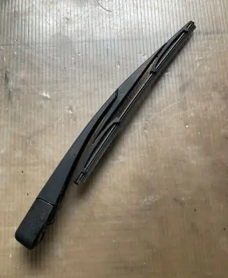 Hyundai ix35 Rear wiper blade arm