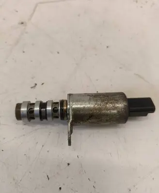 Citroen C5 Camshaft vanos timing valve 9649309780