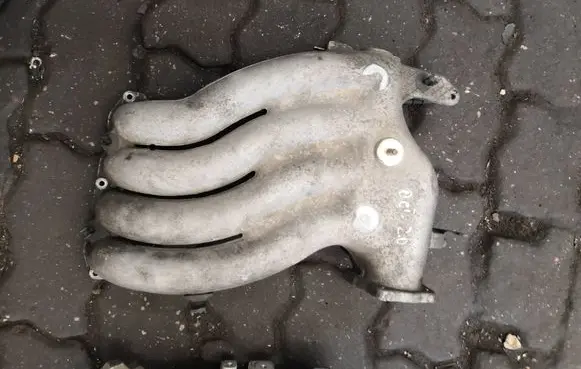 Skoda Octavia Mk1 (1U) Intake manifold 06A133223N