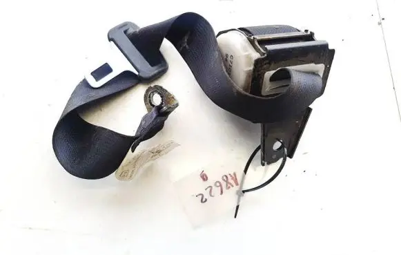 Mazda 3 II Rear seatbelt c7101909 e40438090 c7101909e40438090
