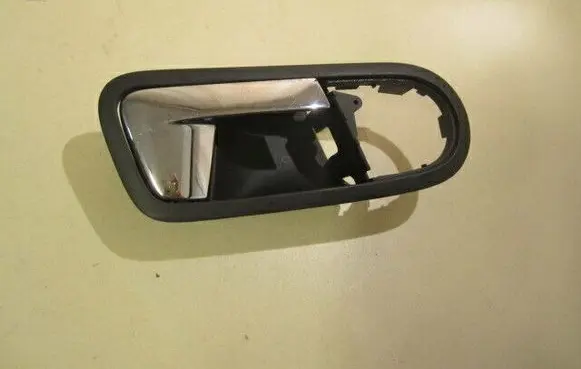 Front door interior handle
