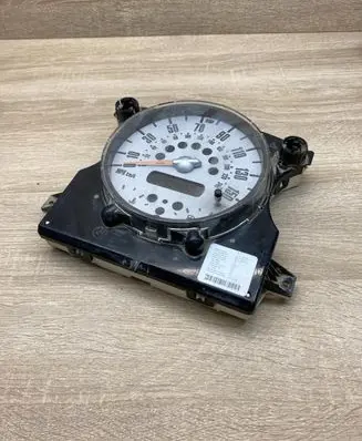 Mini One - Cooper R50 - 53 Speedometer (instrument cluster) 6932506 67379411