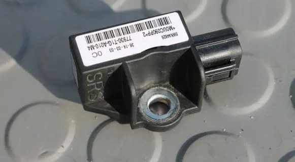 Honda CR-V Airbag deployment crash/impact sensor CRV77930T1GA010M4 77930T1GA010M4