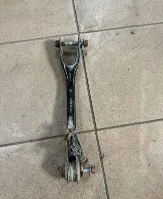 BMW 5 G30 G31 Rear control arm 6861114