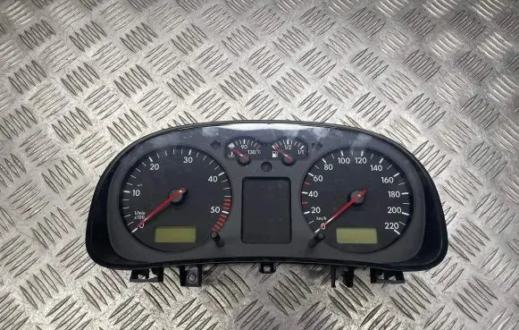 Speedometer (instrument cluster)