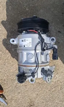 Renault Captur II Air conditioning (A/C) compressor (pump)