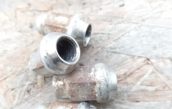 Nissan Primera Nuts/bolts 