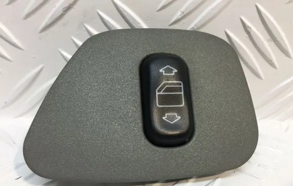 Mercedes-Benz E W210 Electric window control switch 2108200510
