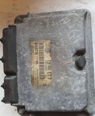 Volkswagen Golf IV Engine control unit/module 038906018D 0281001611 28SA34