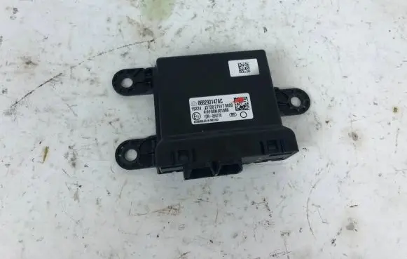Maserati Ghibli Gateway control module 068293147AC J3730279170000 F00HJ01888