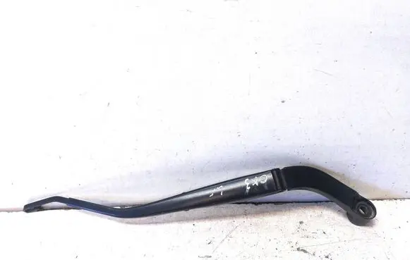Mazda CX-3 Front wiper blade arm 