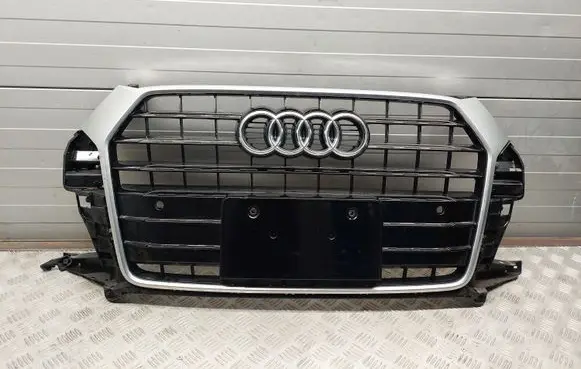 Audi Q5 SQ5 Front bumper upper radiator grill 8U0853653M 8U0853653N 8U0853653P