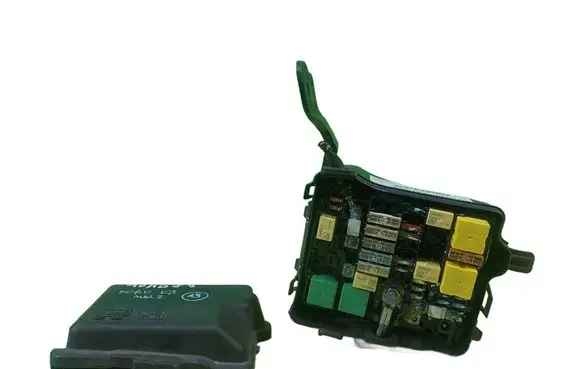 Ford Ka Fuse box set 452472203 BEZPIECZNIKOW