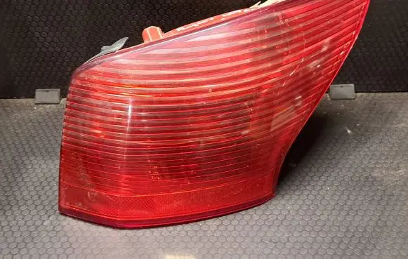 Peugeot 407 Rear/tail lights 9641948680
