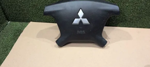 Mitsubishi Pajero Steering wheel airbag 7030A099 G46013807