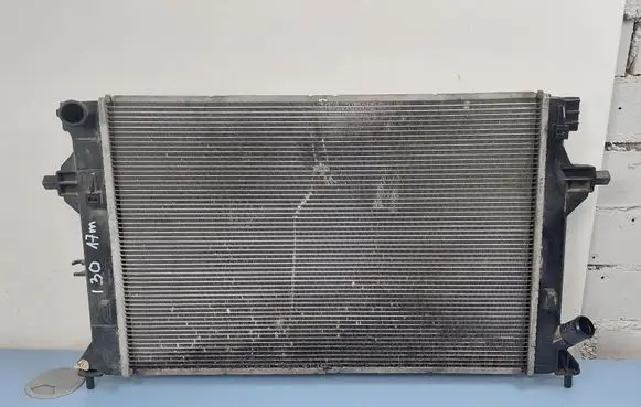 Hyundai i30 Coolant radiator 25310F2000