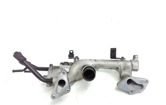 KIA Sorento Engine coolant pipe/hose