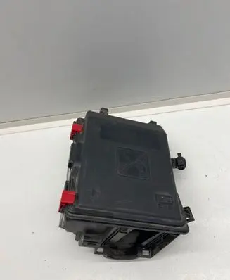 Peugeot 5008 II Fuse box set 9804681980 9678633380