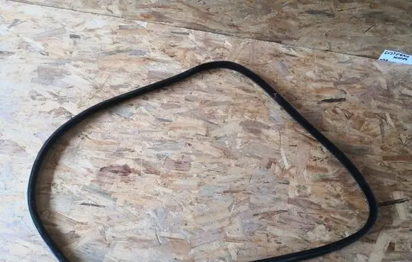 Volvo XC70 Front door rubber seal 
