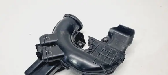 Nissan Pulsar Air intake duct part 165543DD0A