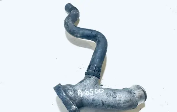 Nissan X-Trail T30 Engine coolant pipe/hose