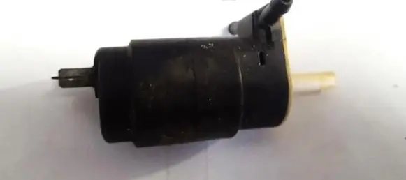 Renault Espace II Windscreen/windshield washer pump