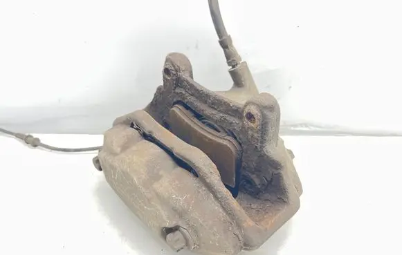 Mercedes-Benz CLS C219 Front brake caliper 