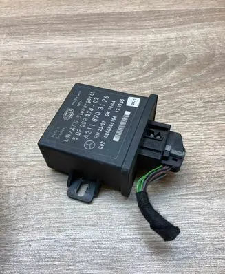 Mercedes-Benz E W211 Light module LCM A2118703126 5DF008278USED WITHPLUG