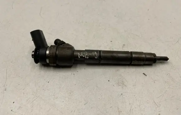 Mercedes-Benz B W245 Fuel injector A6400700787