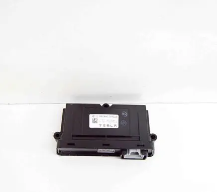Tesla Model X Rear brake EMF control unit/module 100761800J