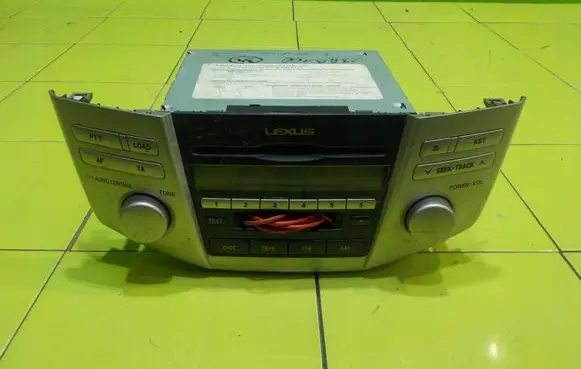 Lexus RX 300 Radio/CD/DVD/GPS head unit 8612048520 86120 48520