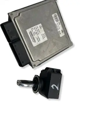 Mercedes-Benz E W212 Engine ECU kit and lock set A2129055800 A6511501879