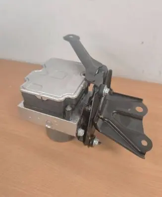 Toyota Yaris Cross ABS Pump 445400D861