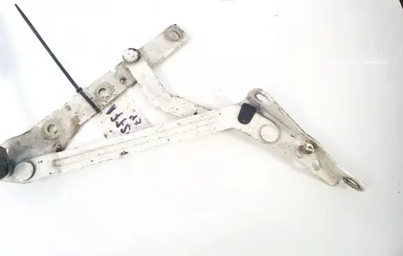 Ford Focus Tailgate/trunk/boot hinge